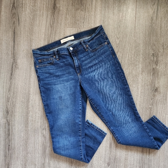 GAP Women's 31R True Skinny Ankle Dark Wash Jeans - Picture 4 of 5